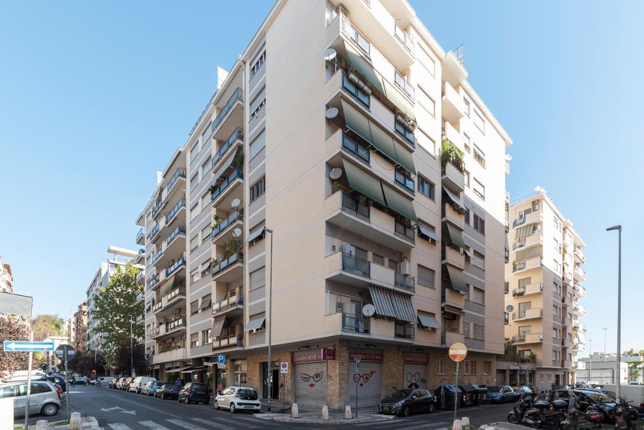 Cipro Apartment With Balconies Rome Exterior photo